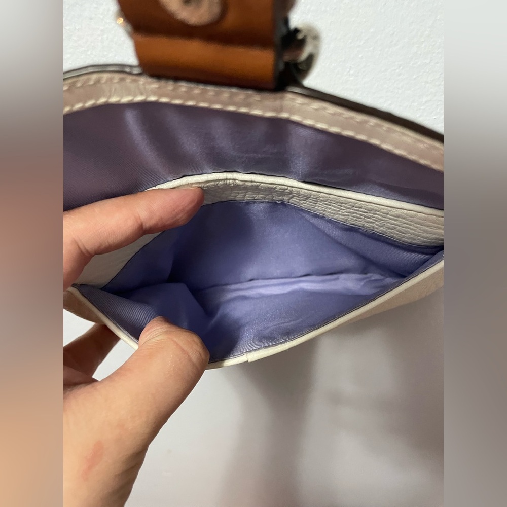 Coach Cream and Brown Leather Wristlet - Picture 5 of 9